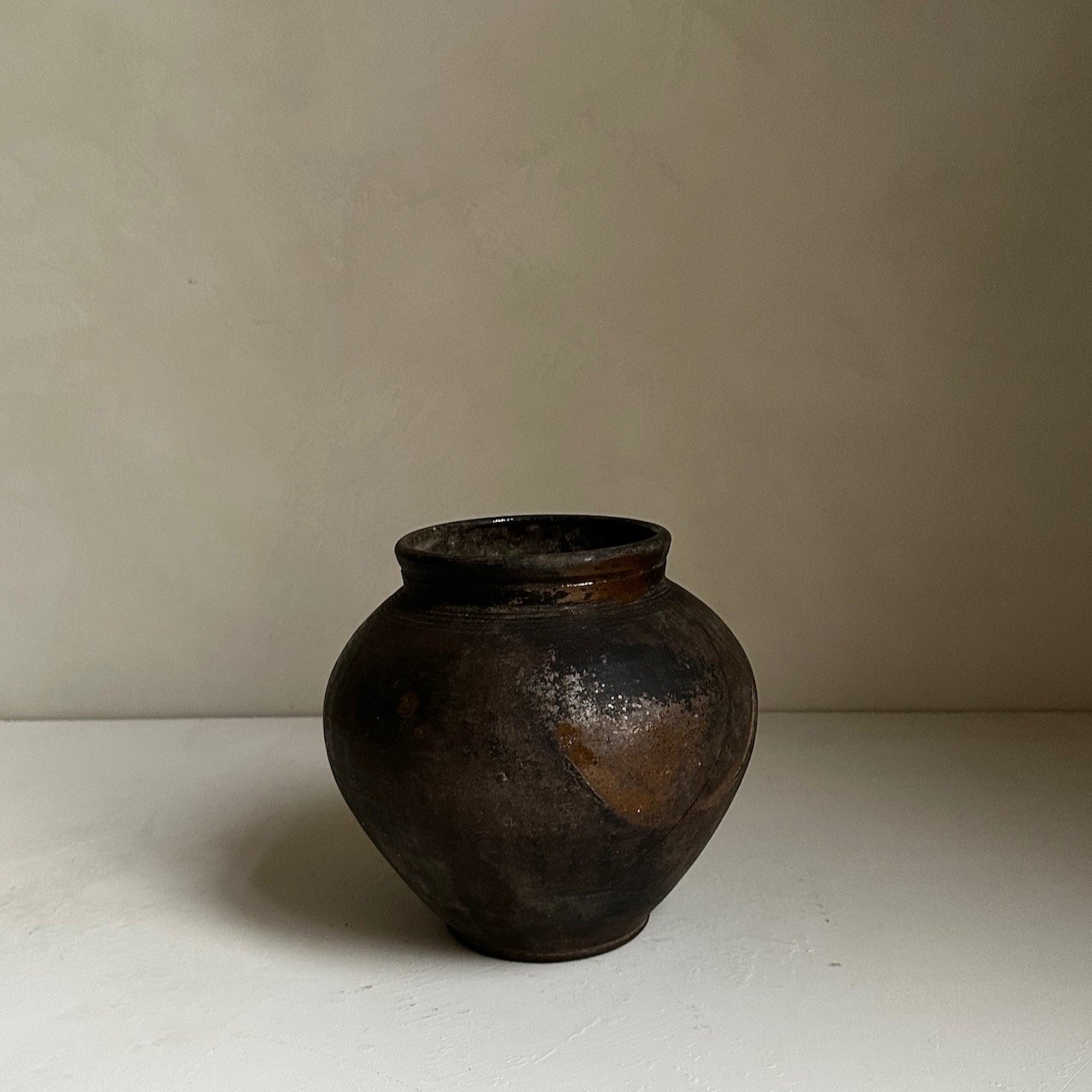 The Corner - Rustic earthenware pot No 91 - 