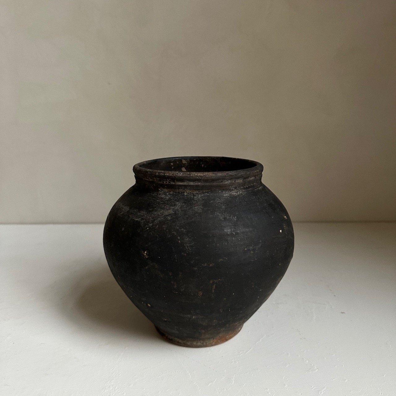 The Corner - Rustic earthenware pot No 92 - 