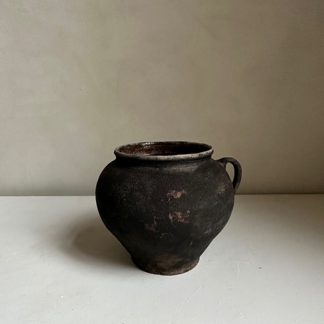 The Corner - Rustic earthenware pot No 97 - 