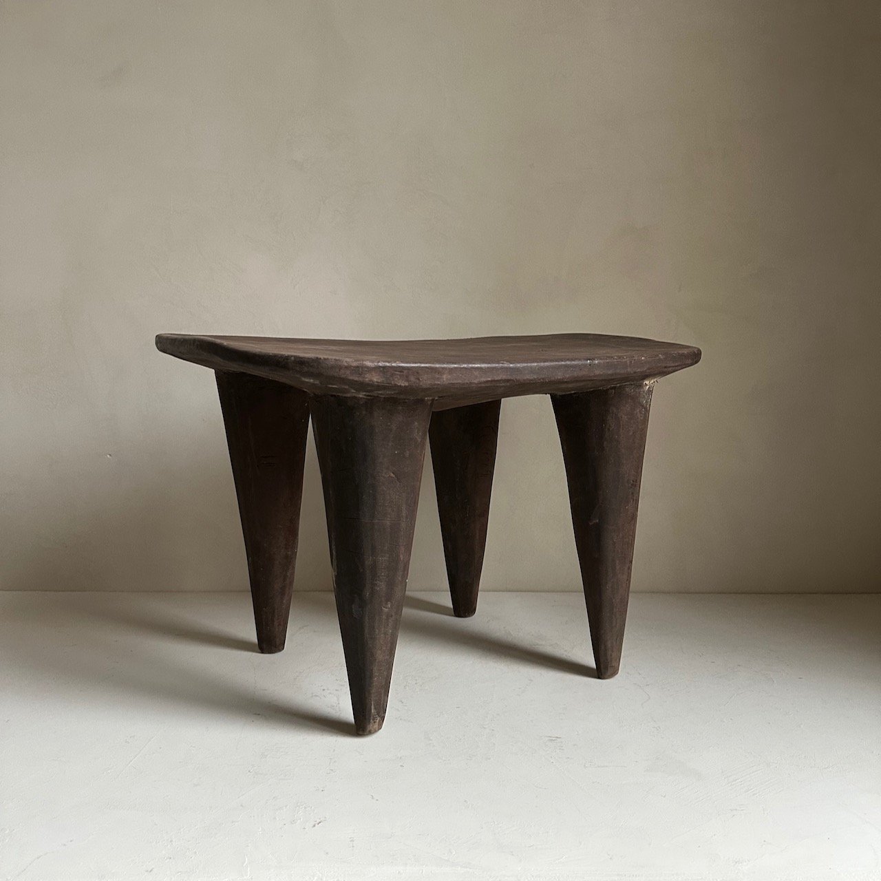 The Corner - Senufo stool N° 30 - African Benches & Stools