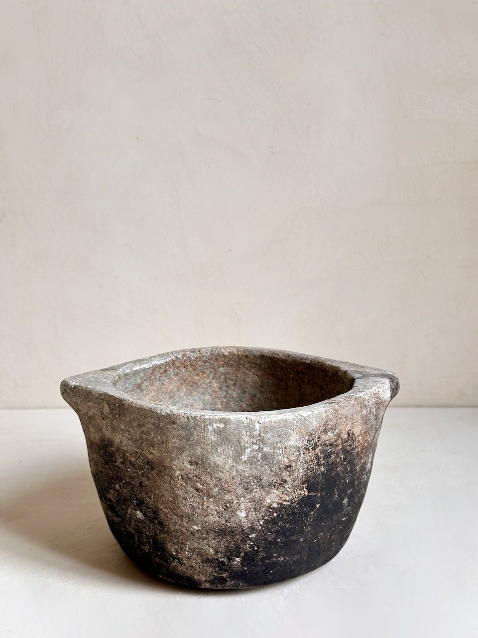 The Corner - Stone bowl N° 55 - Table & Kitchenware
