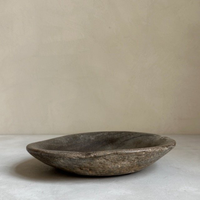 The Corner - Stone plate N° 20 - Table & Kitchenware