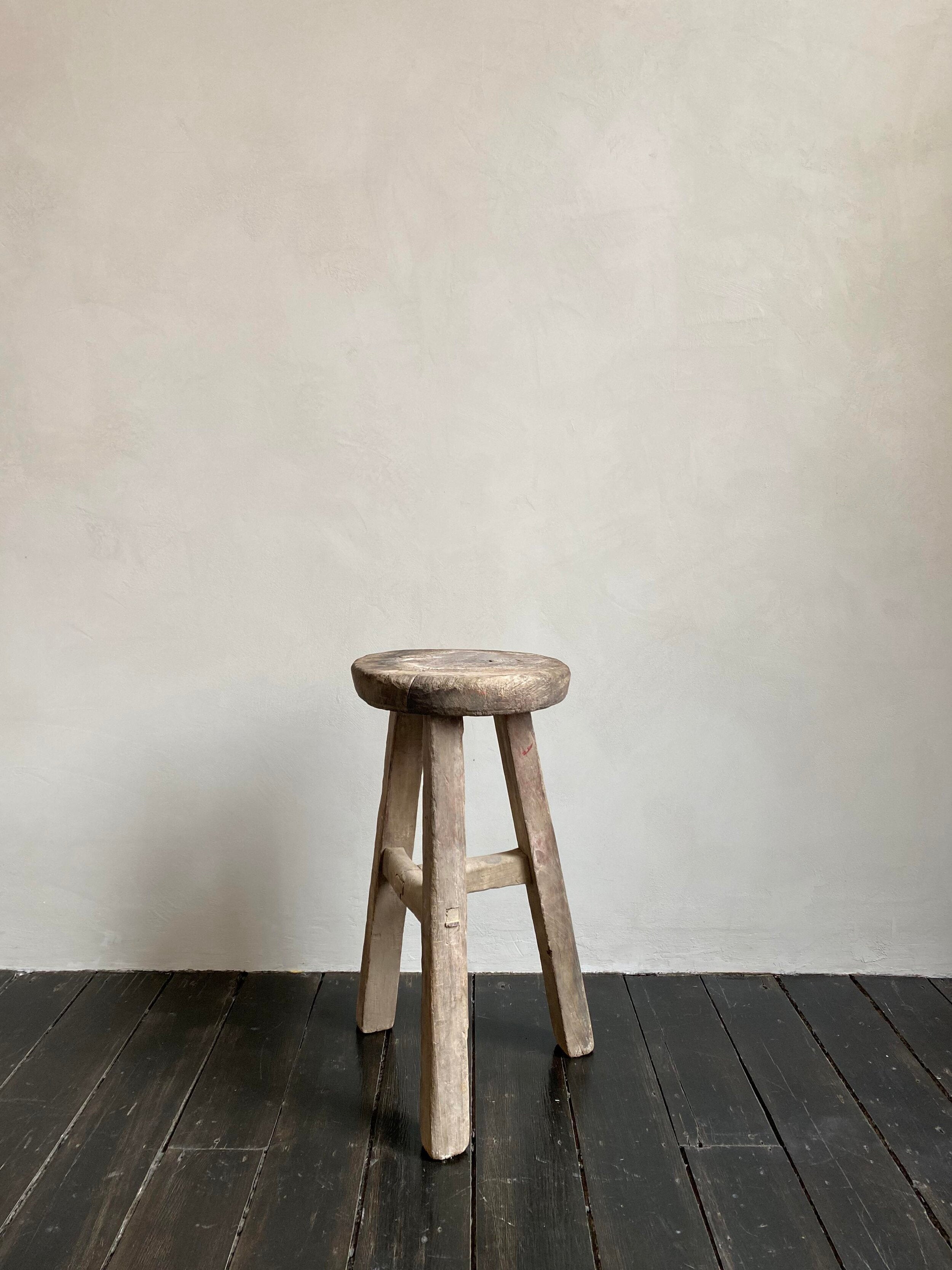 The Corner - Stool nº3 - Benches & Stools