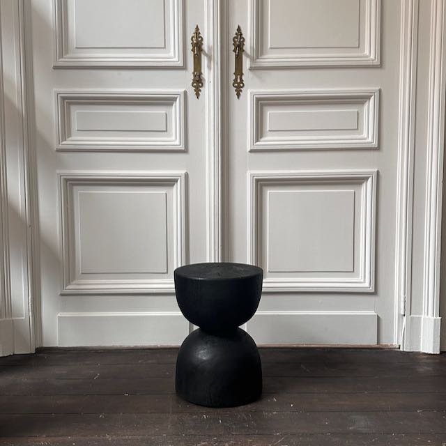 The Corner - Table PN7 S - Burnt wood - Side Tables & Stools