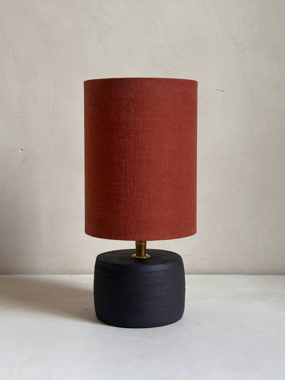 The Corner - Terra Negra clay lamp N° 1 - Lighting