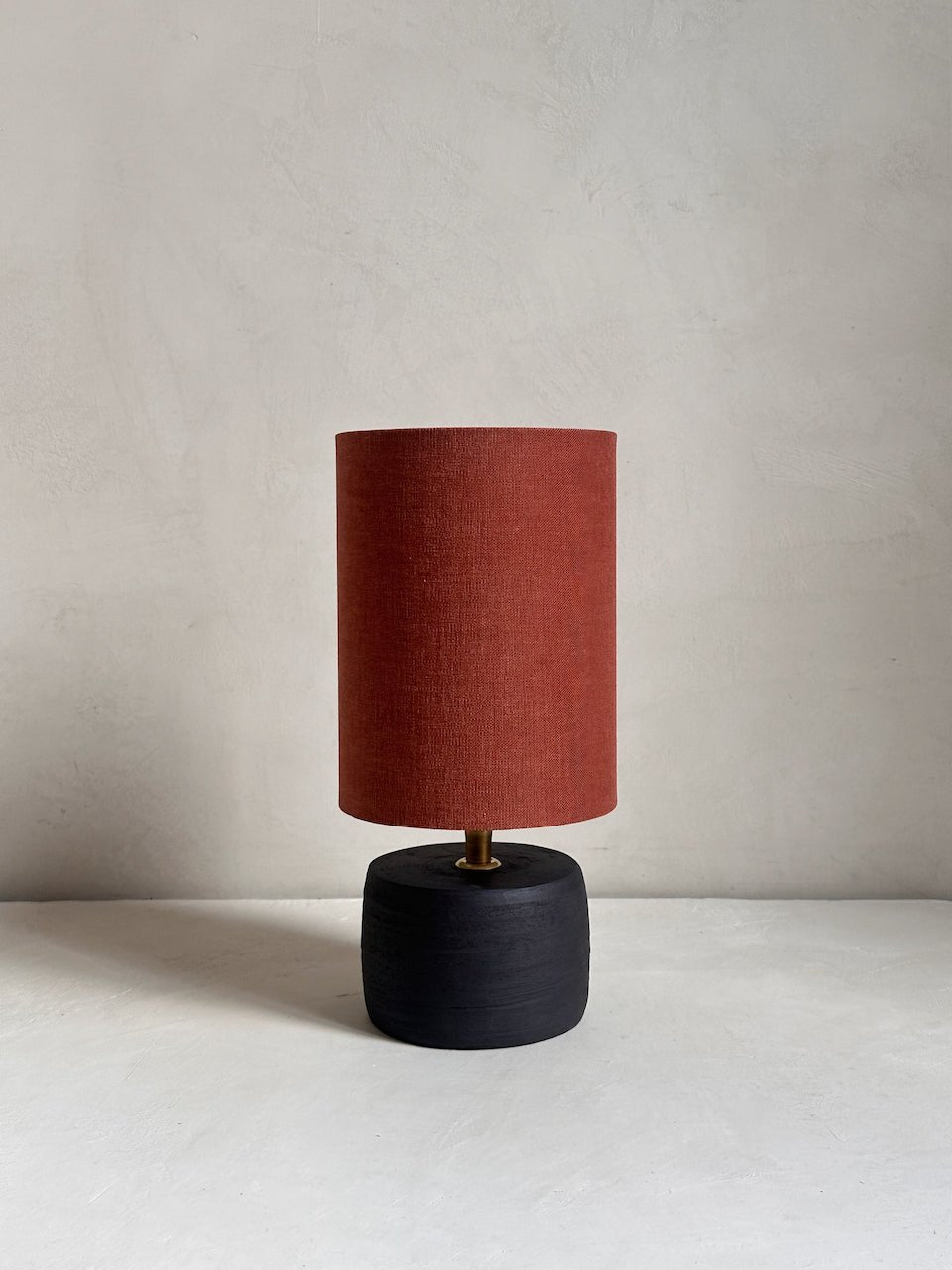 The Corner - Terra Negra clay lamp N° 1 - Lighting