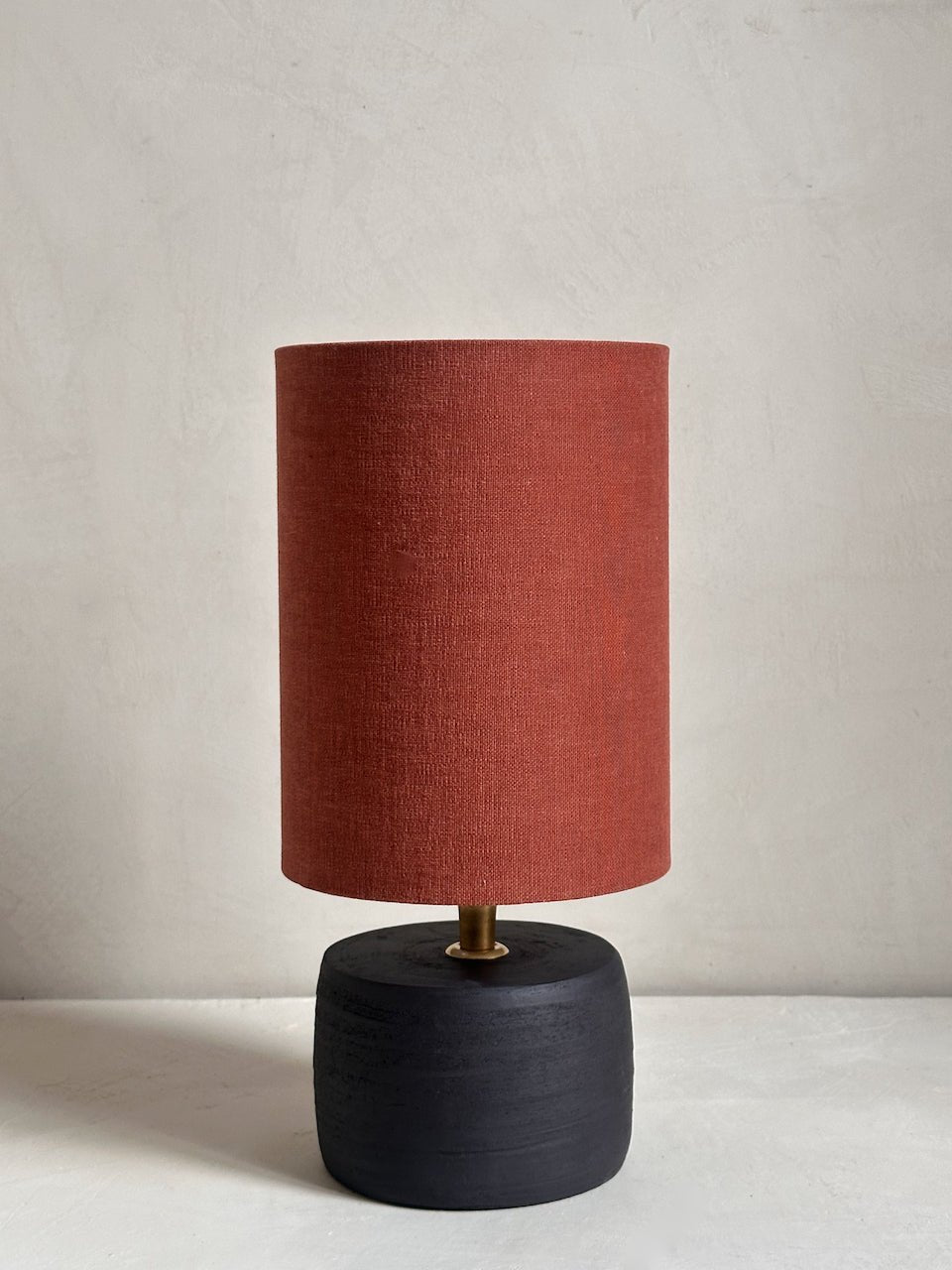 The Corner - Terra Negra clay lamp N° 1 - Lighting