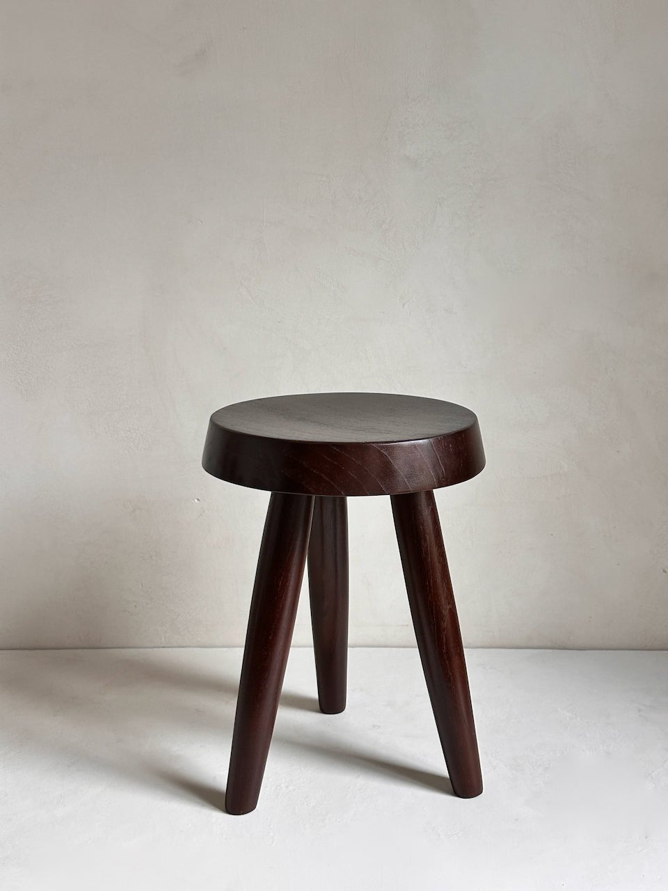 The Corner - Tripod stool Large Heritage Brown - Benches & Stools
