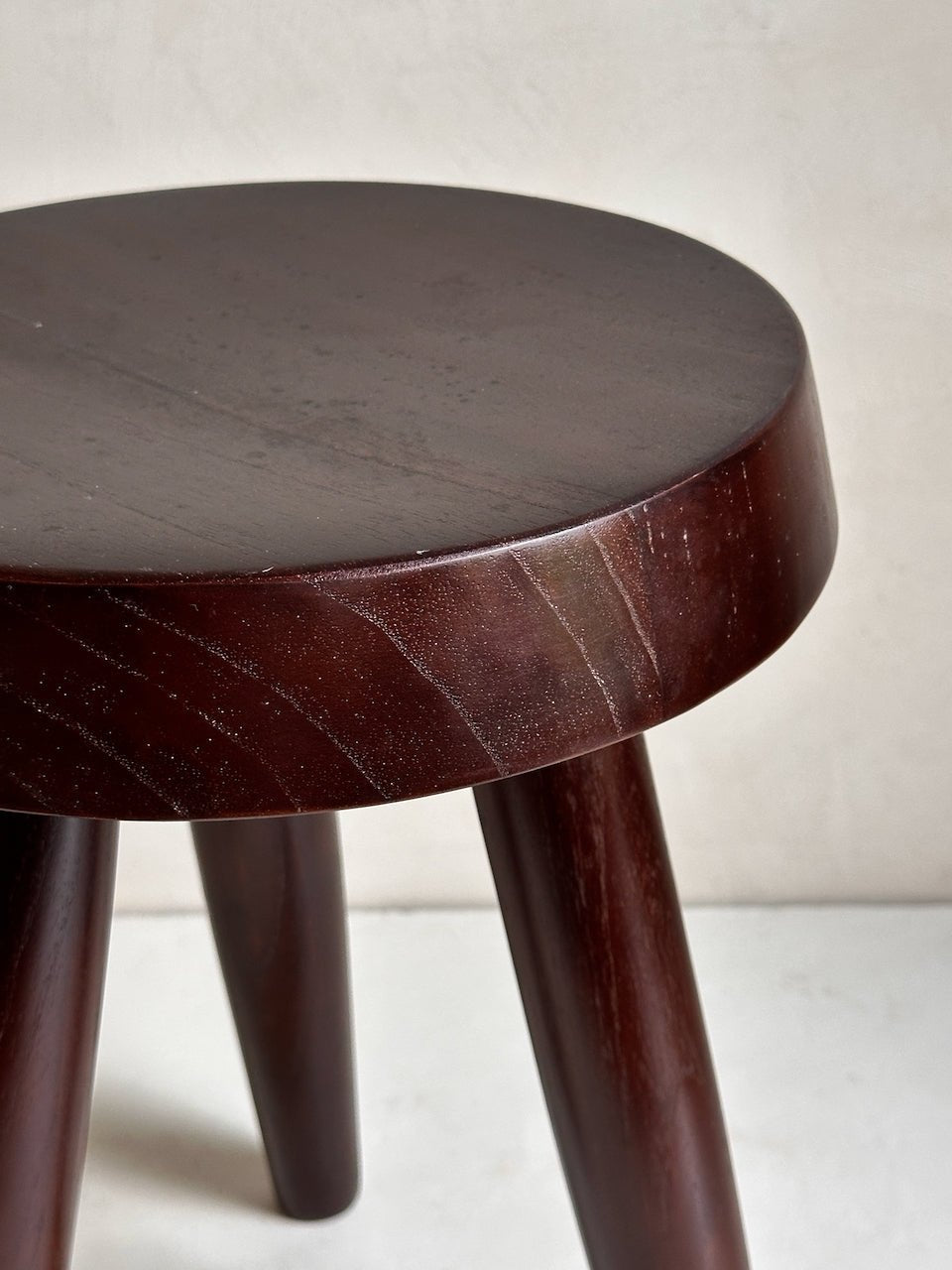 The Corner - Tripod stool Large Heritage Brown - Benches & Stools