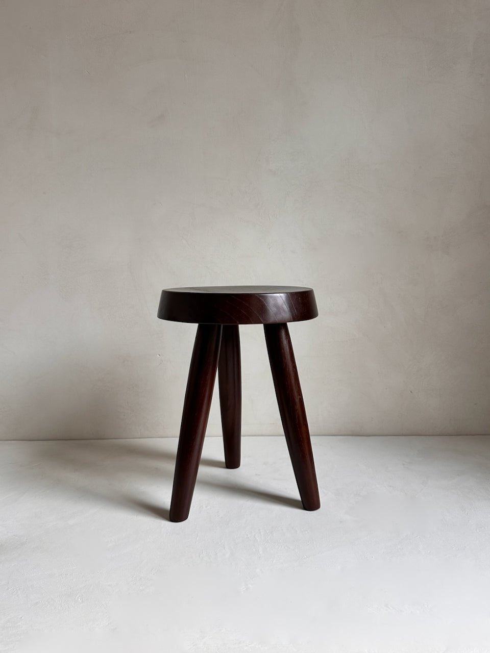 The Corner - Tripod stool Large Heritage Brown - Benches & Stools