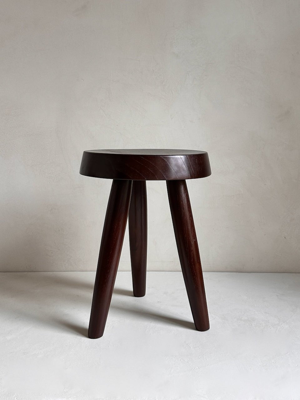 The Corner - Tripod stool Large Heritage Brown - Benches & Stools