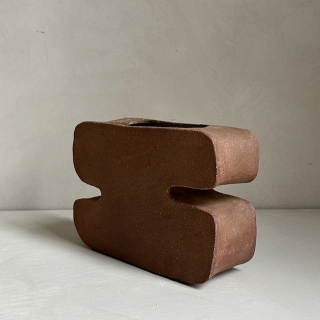 The Corner - Uluru vase - Ceramics