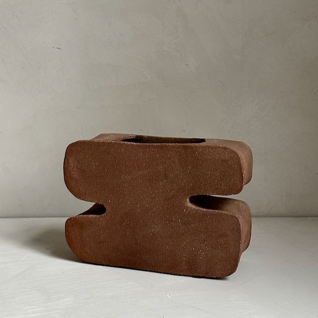 The Corner - Uluru vase - Ceramics