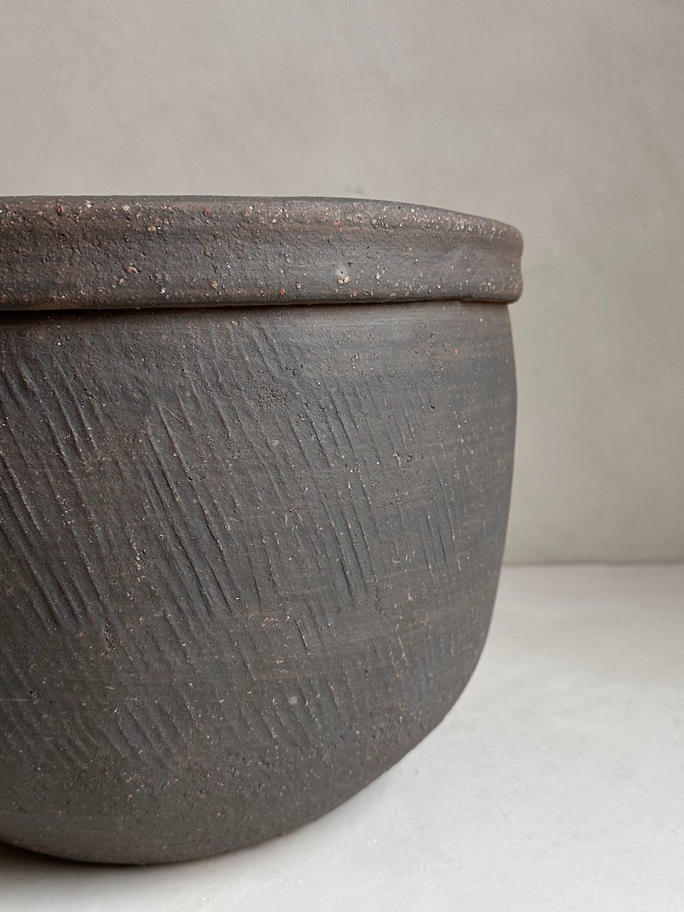 The Corner - Vintage Planter pot N° 1 - Pots & Vases