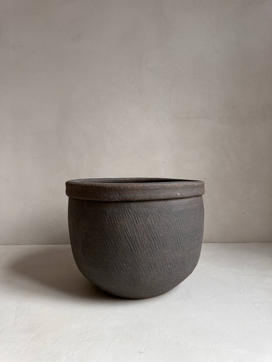 The Corner - Vintage Planter pot N° 1 - Pots & Vases