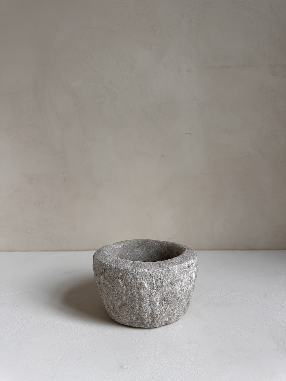 The Corner - Vintage stone mortar N° 15 - Table & Kitchenware