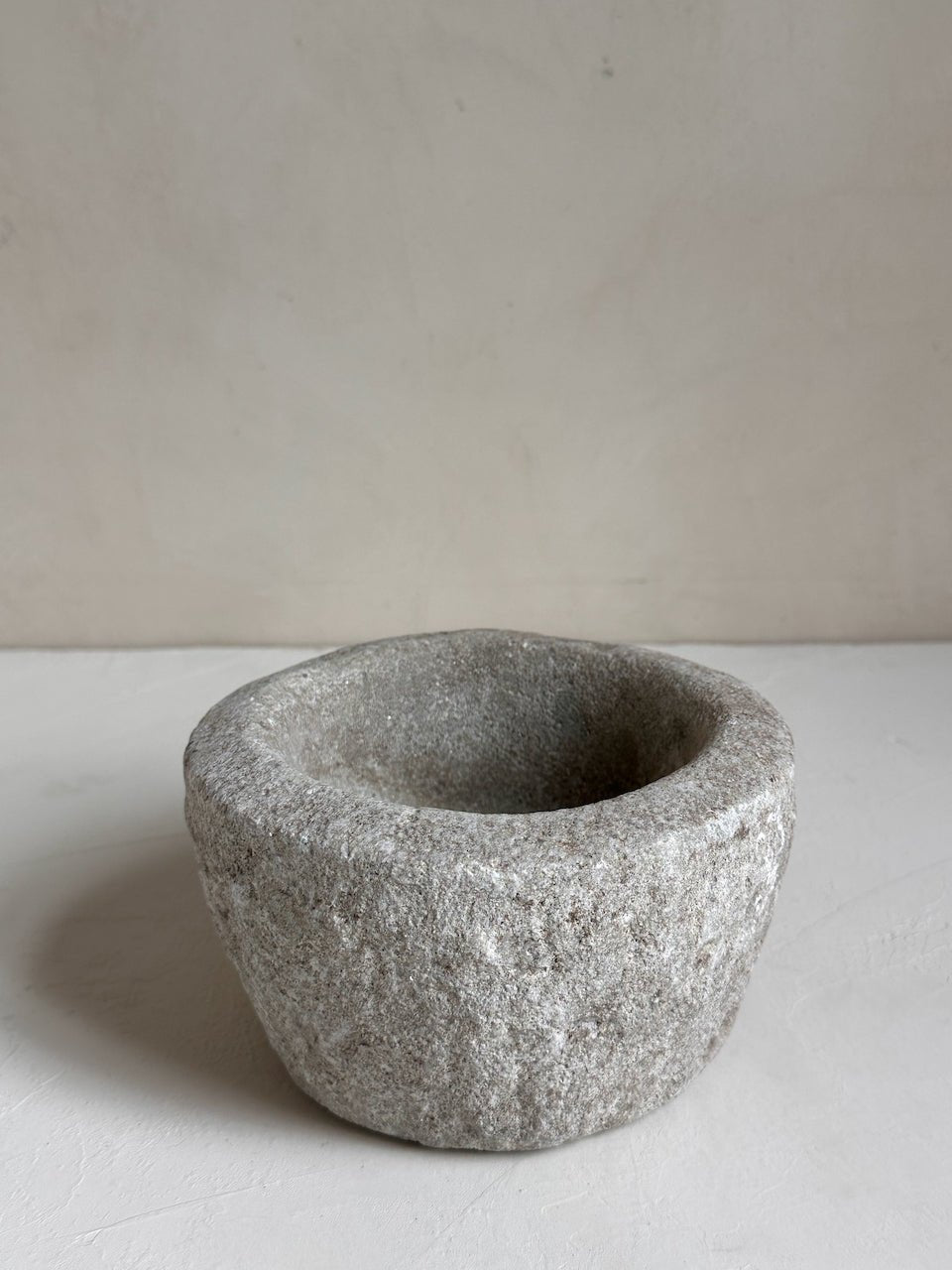 The Corner - Vintage stone mortar N° 15 - Table & Kitchenware