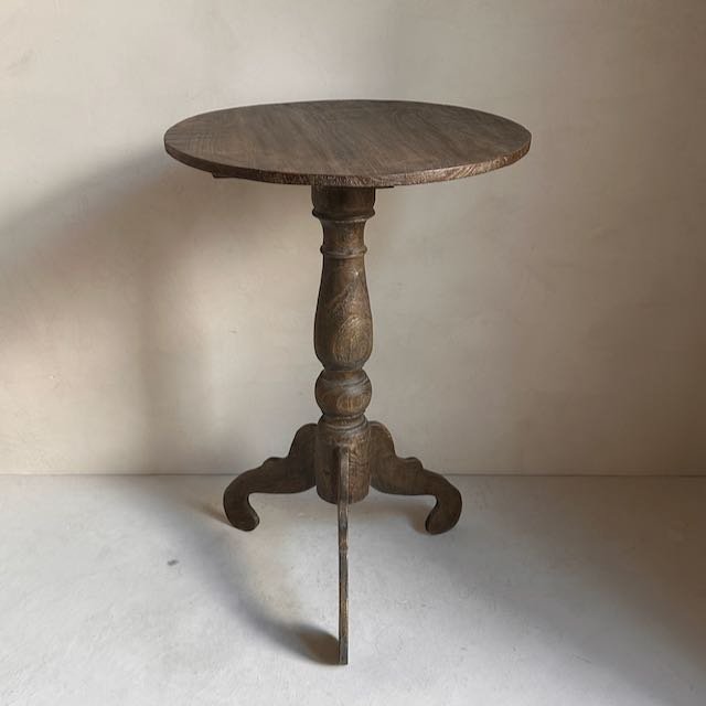 The Corner - Vintage wine table N°3 - Side Tables & Stools