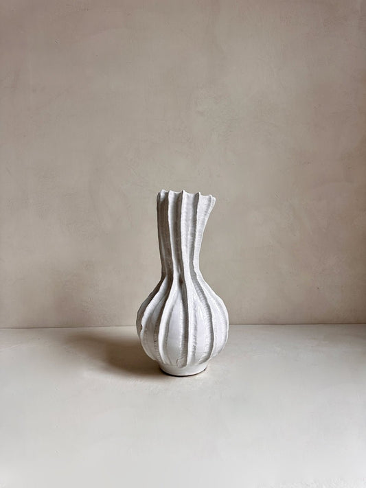 The Corner - White ceramic vase N° 106 - Ceramics