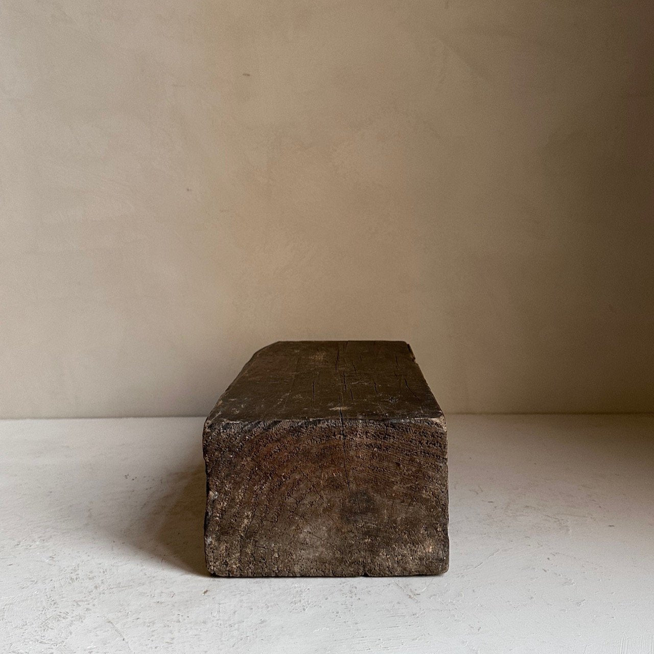 The Corner - Wooden block stool N°6 - Benches & Stools