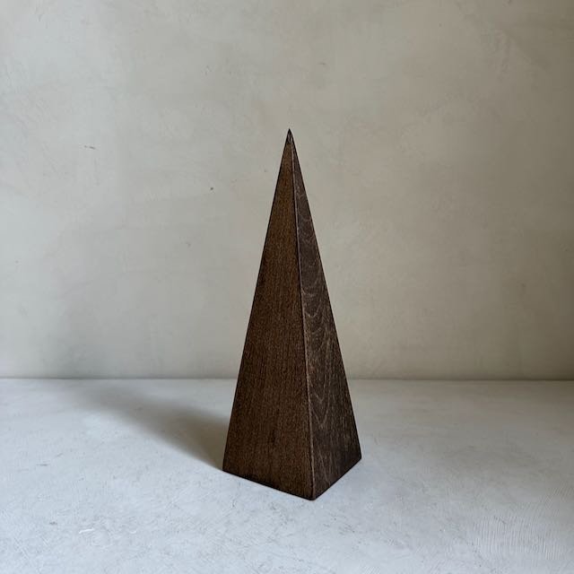 The Corner - Wooden pyramid N°1 - Decoration