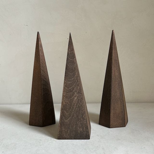 The Corner - Wooden pyramid N°2 - Decoration